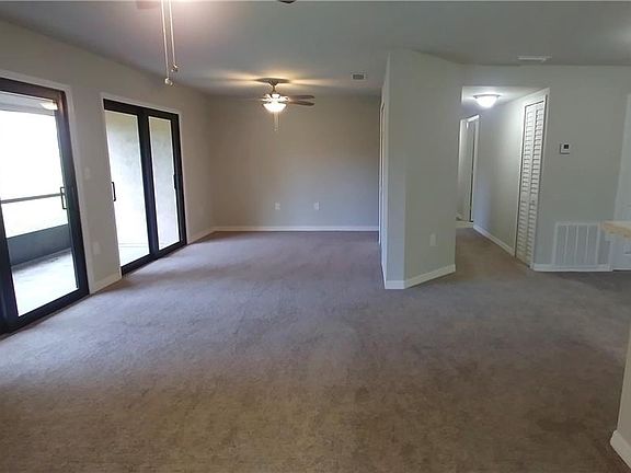 4th image of 17424 Birchwood Ln APT 3