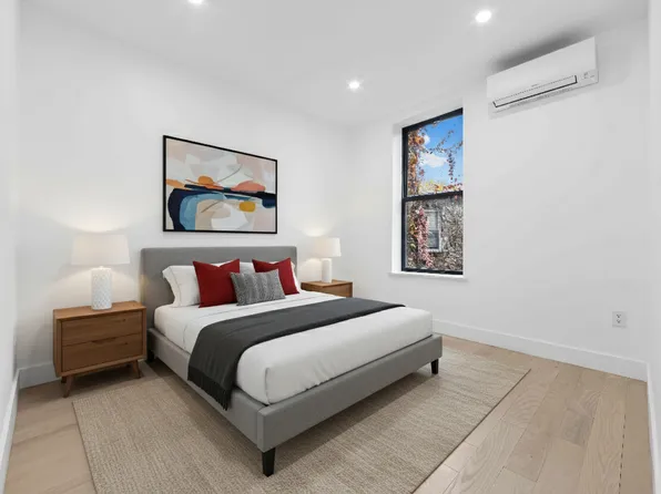 204 Flatbush Avenue image 4 of 8