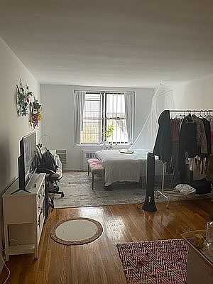 1st image of 327 W 30th St APT 5D