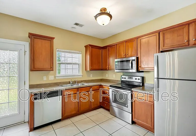 126 Tuscany Ct — Photo 11