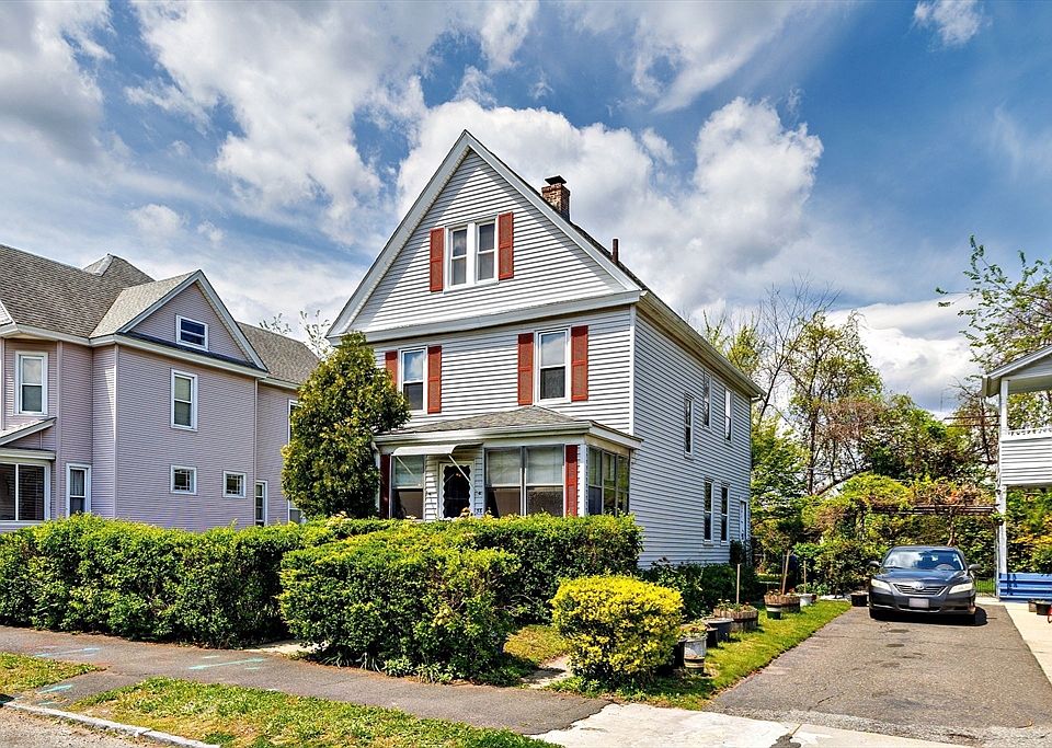 1st image of 38 Phoenix St