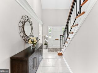 12 Hempsted Dr, Newark, DE 19711