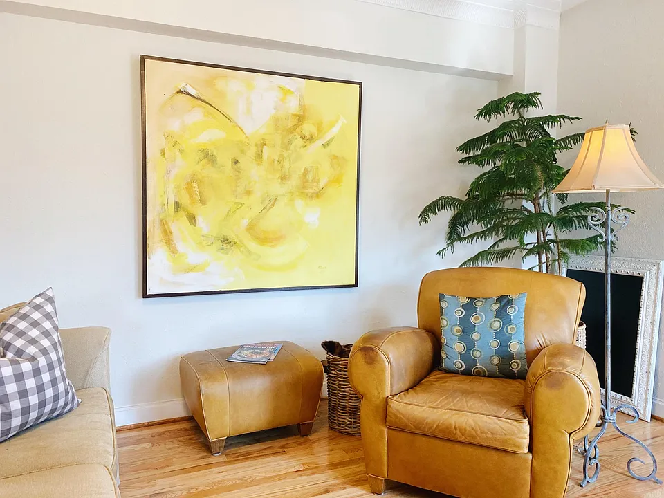 05 Living Room