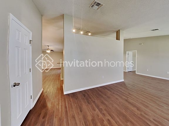 3rd image of 7756 Canterbury Cir