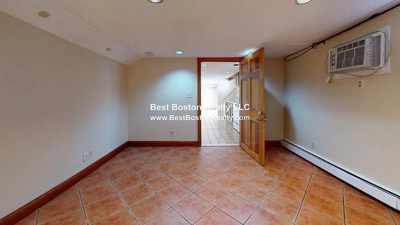 1 bed, 1.0 bath, $2,200 — Photo 3