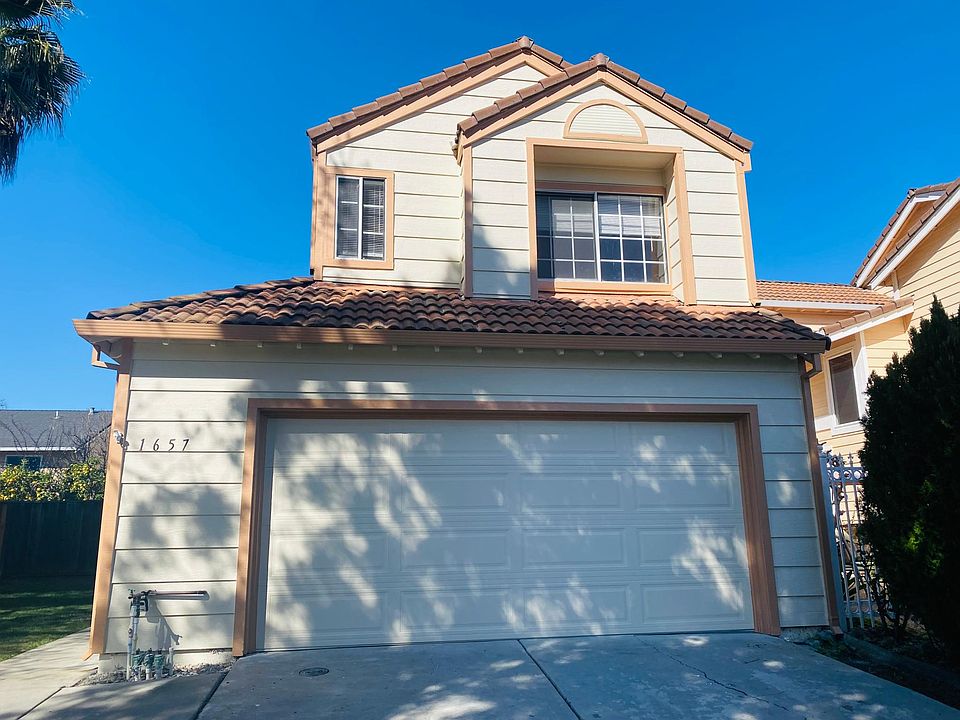 1st image of 1657 Valley Crest Ct
