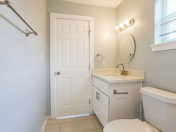4th image of 4801 Avenue H #18772EF90