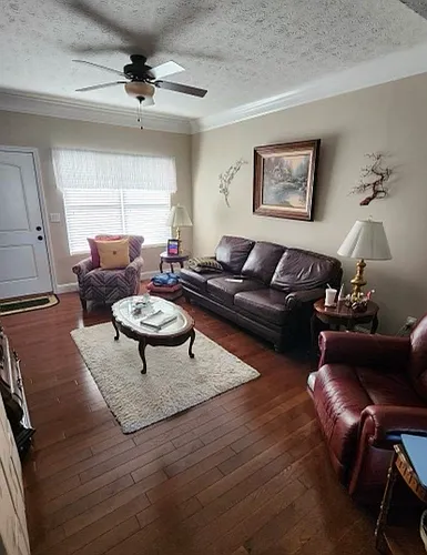 516 Persimmon Ln Photo 1