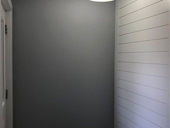 4th image of 11 Alyce Ln