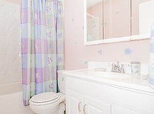 10008 Wood Sorrels Ln, Burke, VA 22015