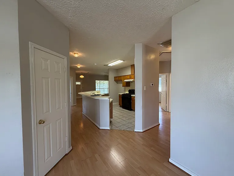 13403 Agarita Ln — Photo 28