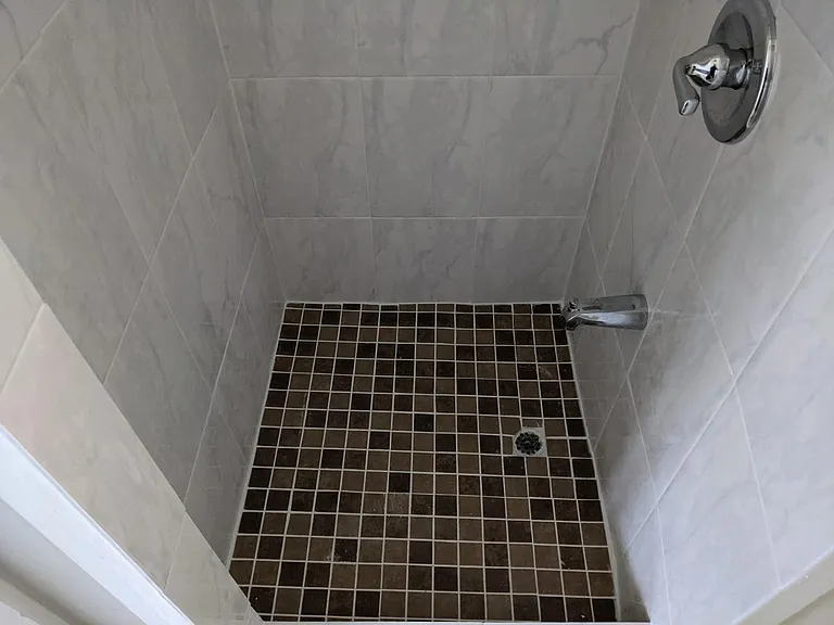 606 Isenberg St #D — Photo 5