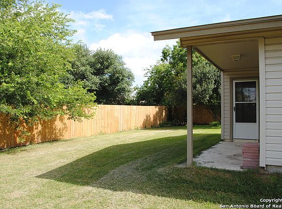 3rd image of 5639 Wood Climb Dr