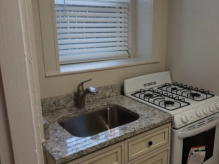 16 Newhall Street — Photo 11