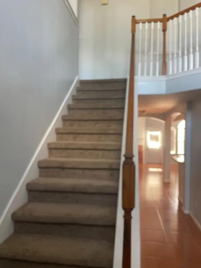 4 bed, 2.5 bath, 2532 sqft, $2,500 — Photo 4