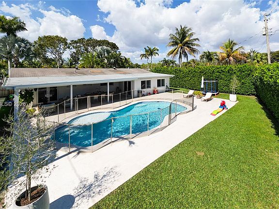 3rd image of 7901 SW 97th Pl