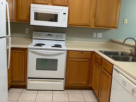 5th image of 1513 SE Delaware Ave APT 1