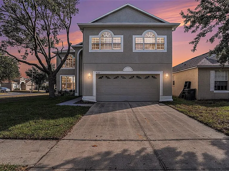 8602 Sandy Plains Dr — Photo 1