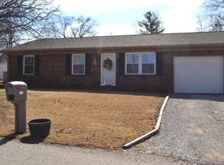 525 E Jackson Ave, Chandler, IN 47610