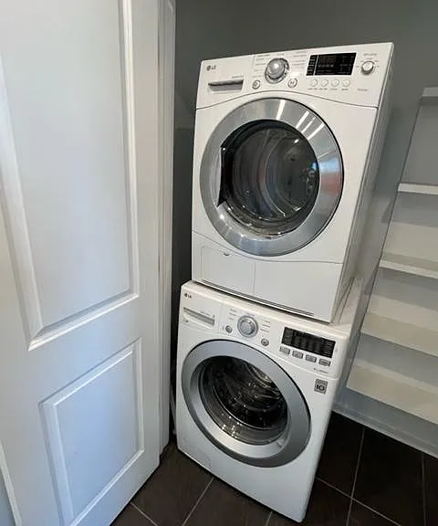 910 4th Ave #1201 — Photo 6