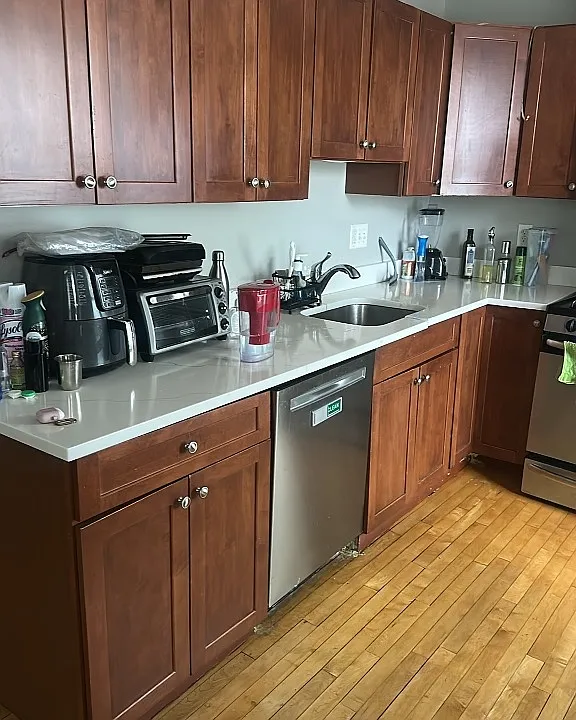 85 Stoughton St #4