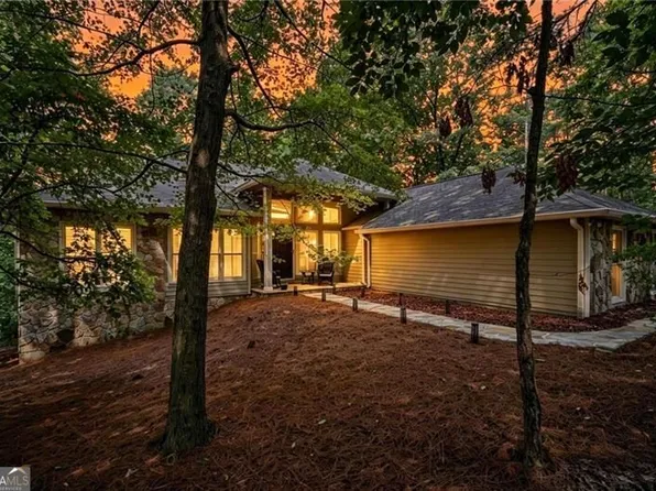 523 Cherokee Trl, Jasper, GA 30143