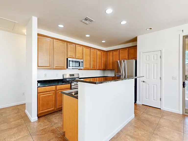 7123 W Festival Way — Photo 8