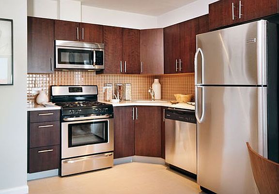 3rd image of 2638 21st St APT 6B