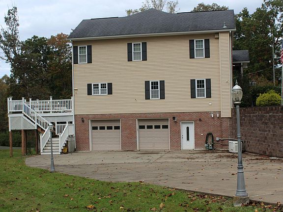 3rd image of 295 Power Plant Rd