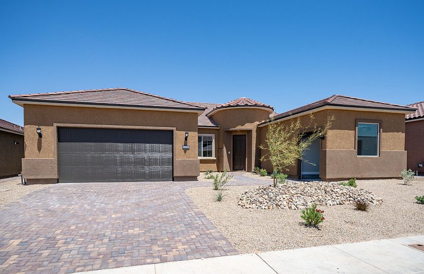 Serenity 11714 - Front Exterior