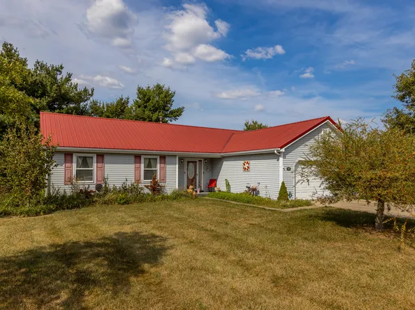 406 Foxchase Ct, Versailles, KY 40383