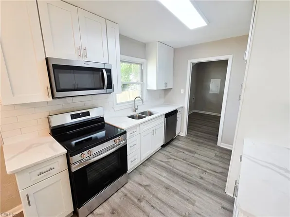 3728 Nansemond Cir, Norfolk, VA 23513