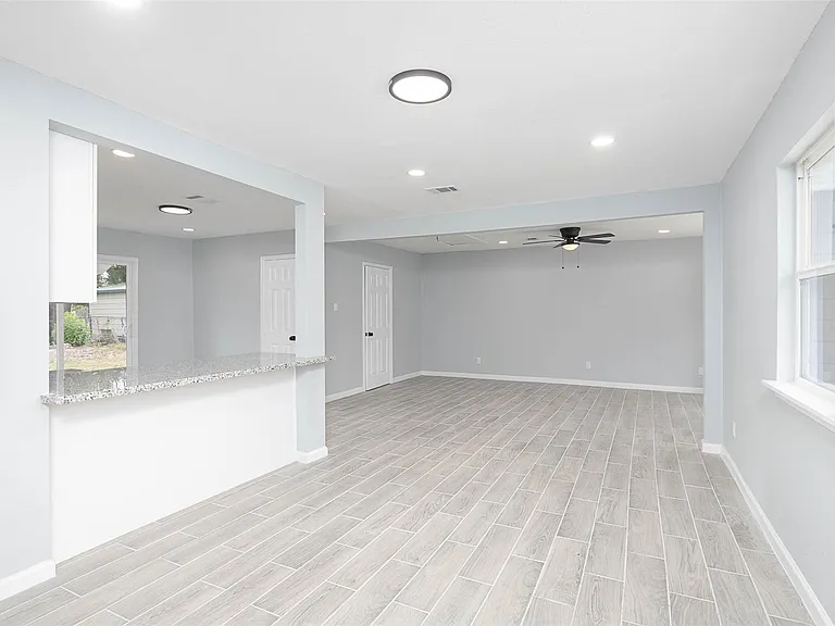 3205 Stallings Dr — Photo 21