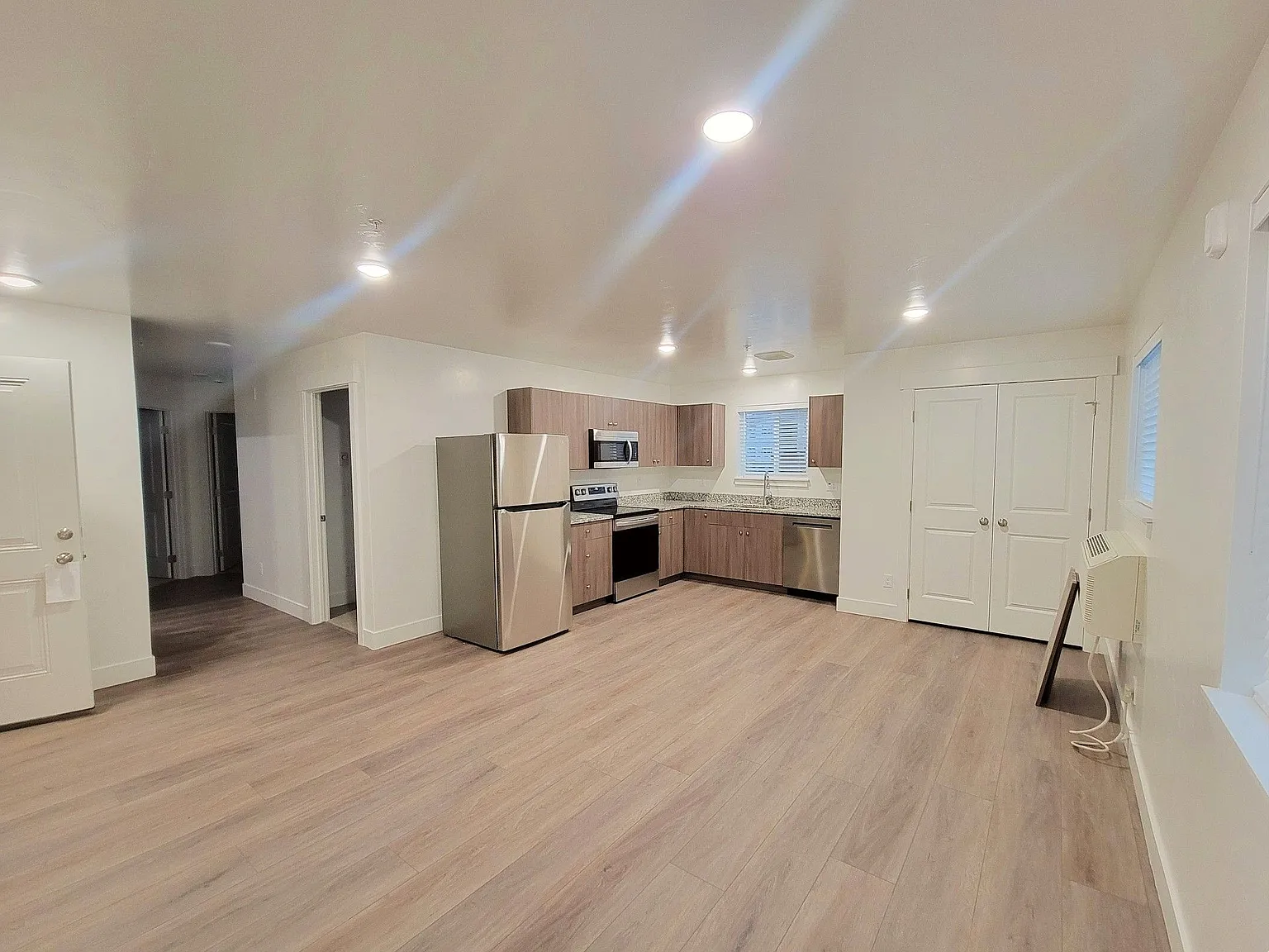 3609 Gample — Photo 2