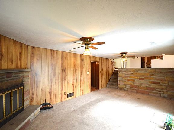 5th image of 1035 Skyland Dr