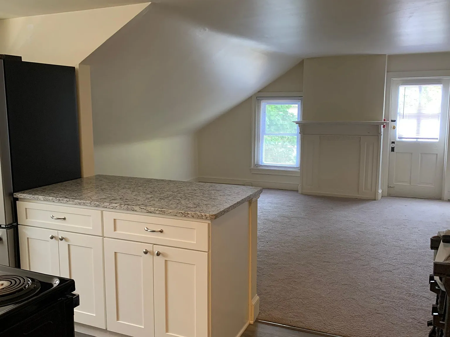 440 N High St — Photo 3