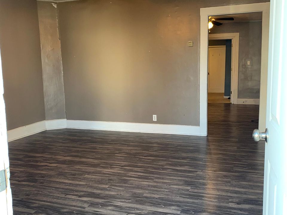 1st image of 920 W Louisiana St #920