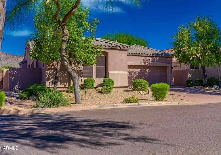 3010 W Languid Ln — Photo 3