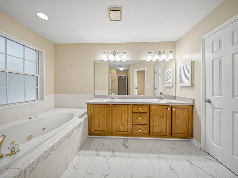 1535 Breamstone Rdg — Photo 39