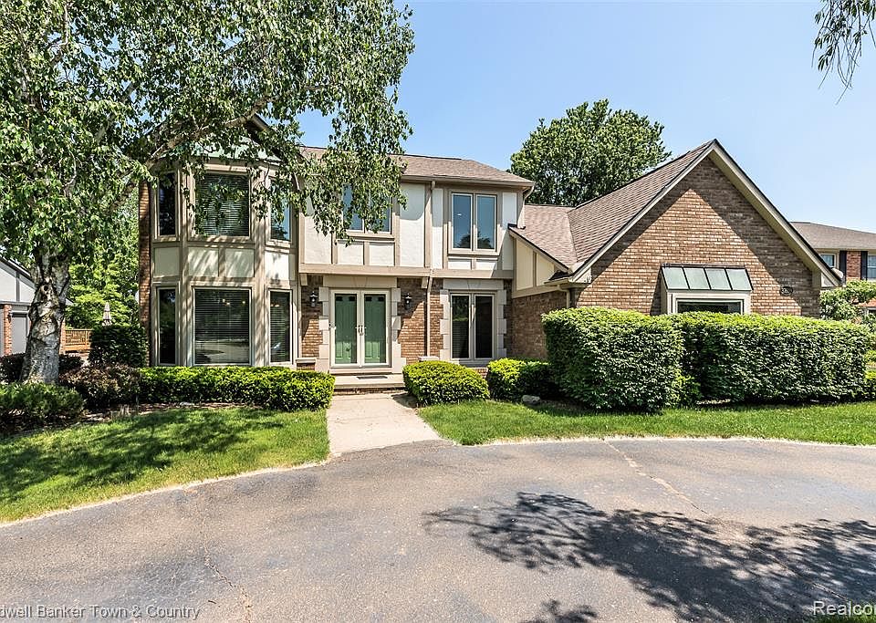 37609 Meadowhill Dr E, Farmington Hills, MI 48335 Zillow