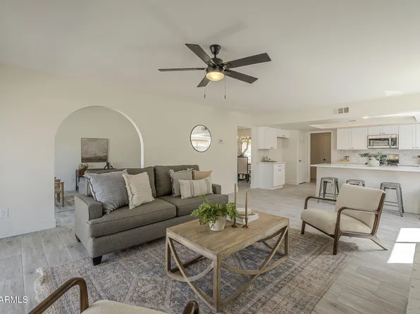 5736 W SHANGRI LA Road, Glendale, AZ 85304