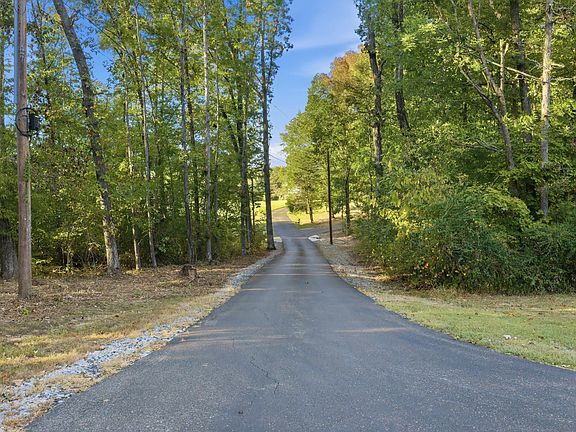 2nd image of 153 Forrest Ext