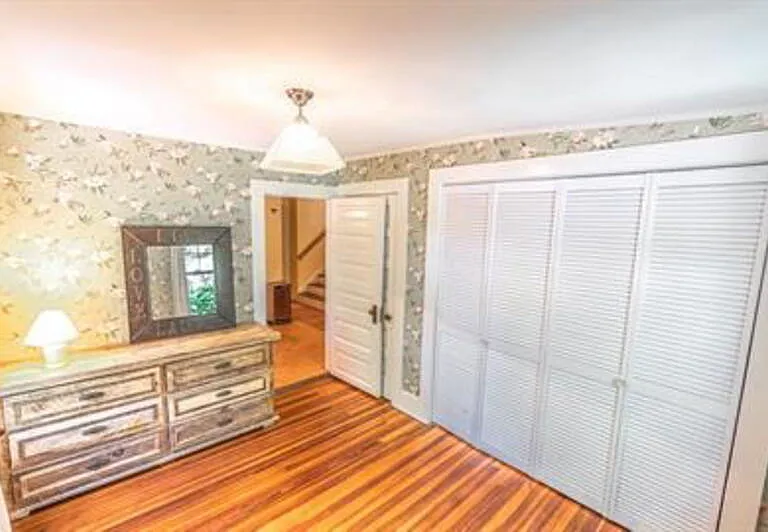 330 E Maine Ave — Photo 10