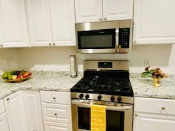 3rd image of 3704 Altadena Ave #6