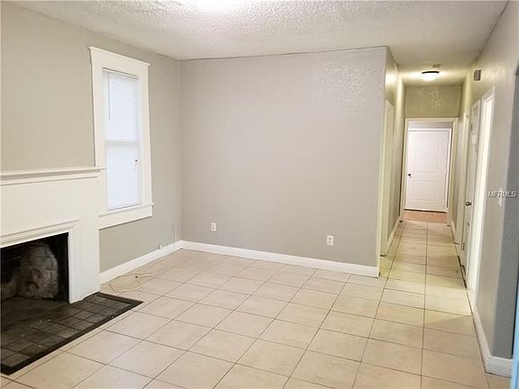 3rd image of 520 E Hugh St