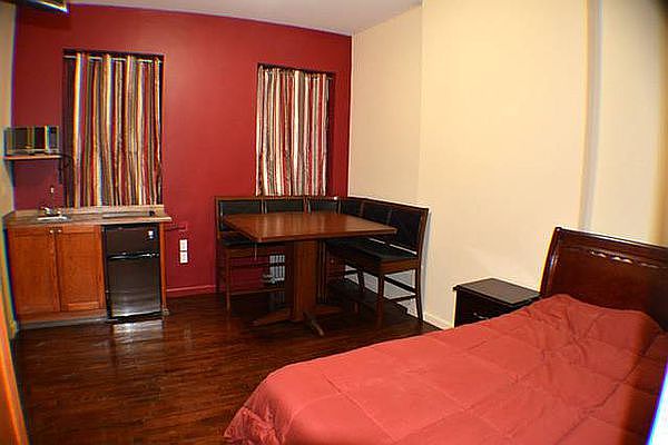 1st image of 38-20 Crescent St #3