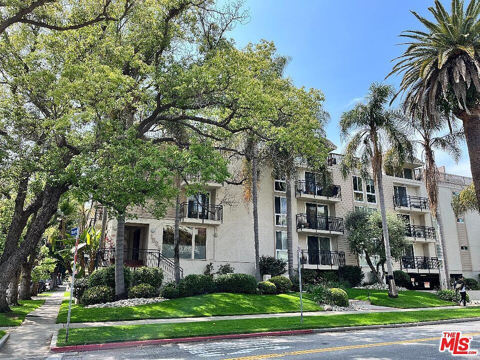 1st image of 1885 Veteran Ave APT 305