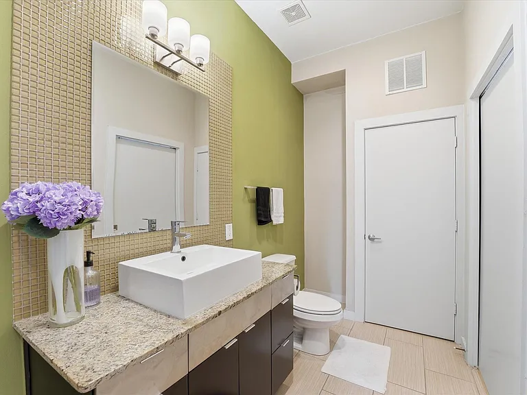 1406 Columbus St #206 — Photo 15