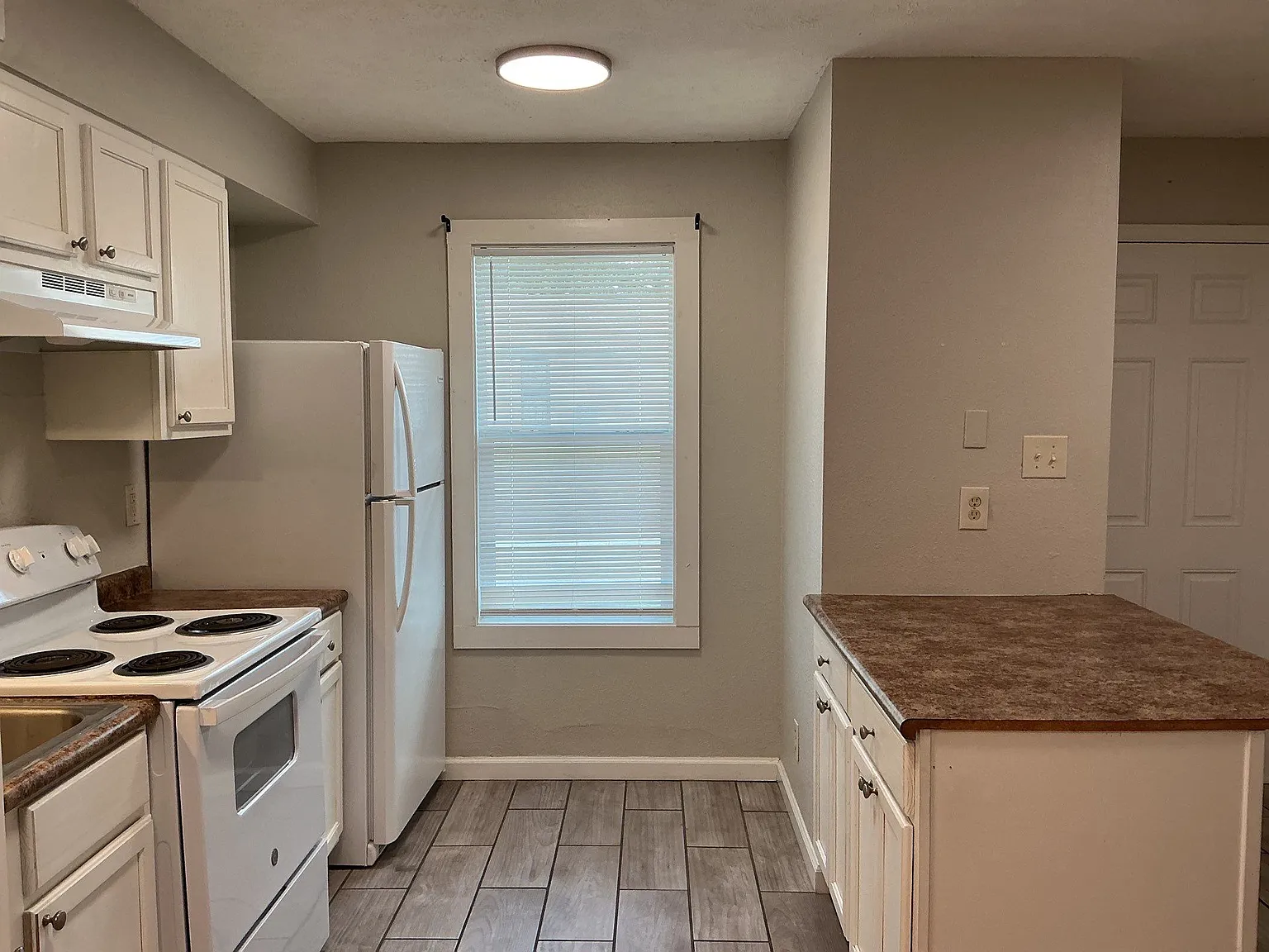 1 bed, 665 sqft, $875 — Photo 3