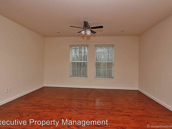 3rd image of 1112 Bertling St APT B301